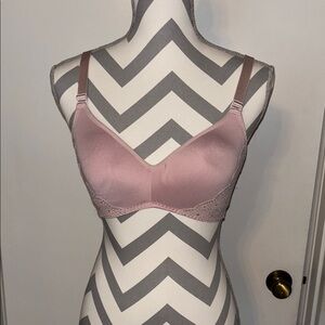 Elegant Mauve Lace Trim Bra